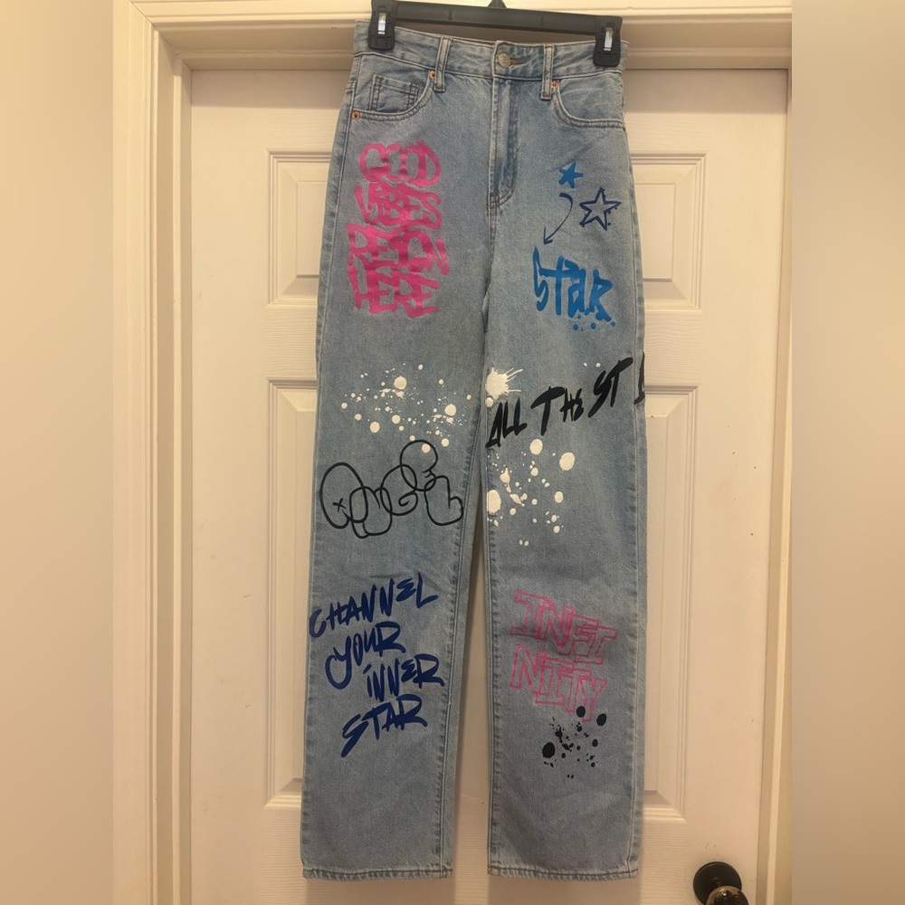 S.O.N.G. Graffiti Print 90s Boyfriend Jeans